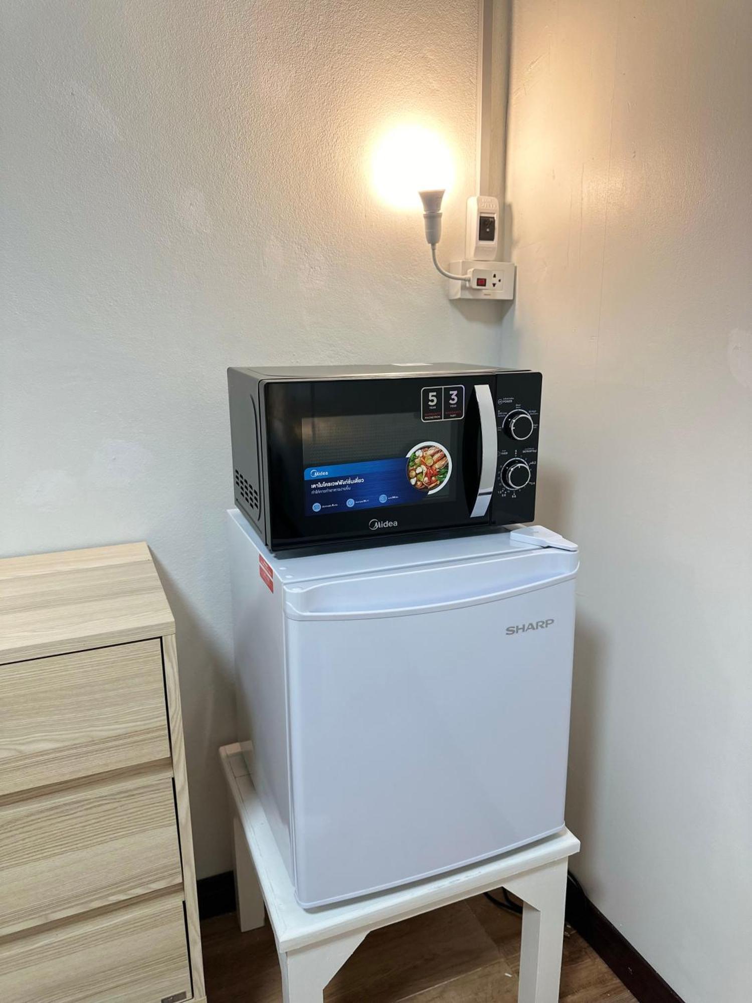 Service Apartment ห้อง102 ใจกลางเมืองใกล้แหล่งท่องเที่ยว Lampang Luaran gambar